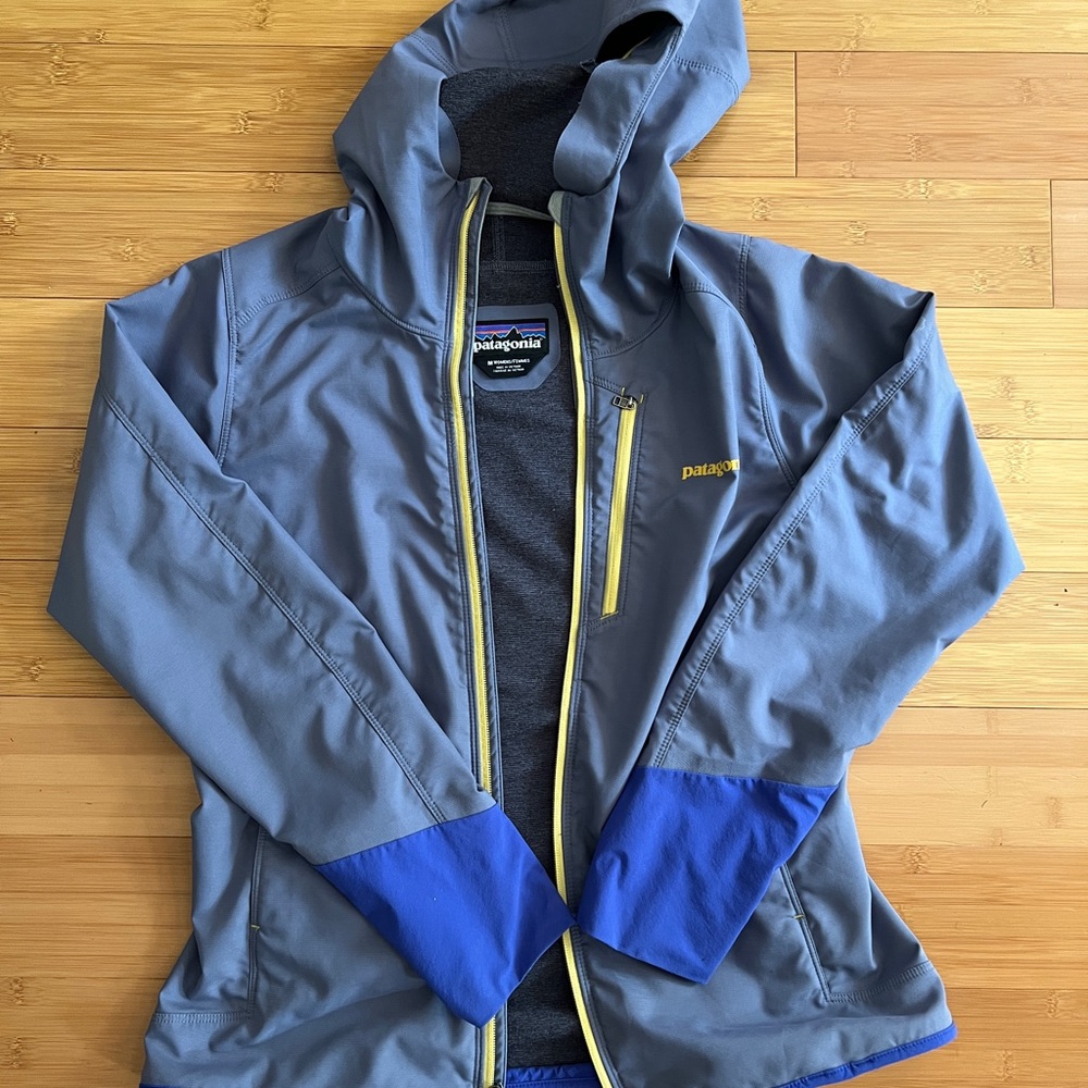 Patagonia Women’s Windproof Jacket Size M
